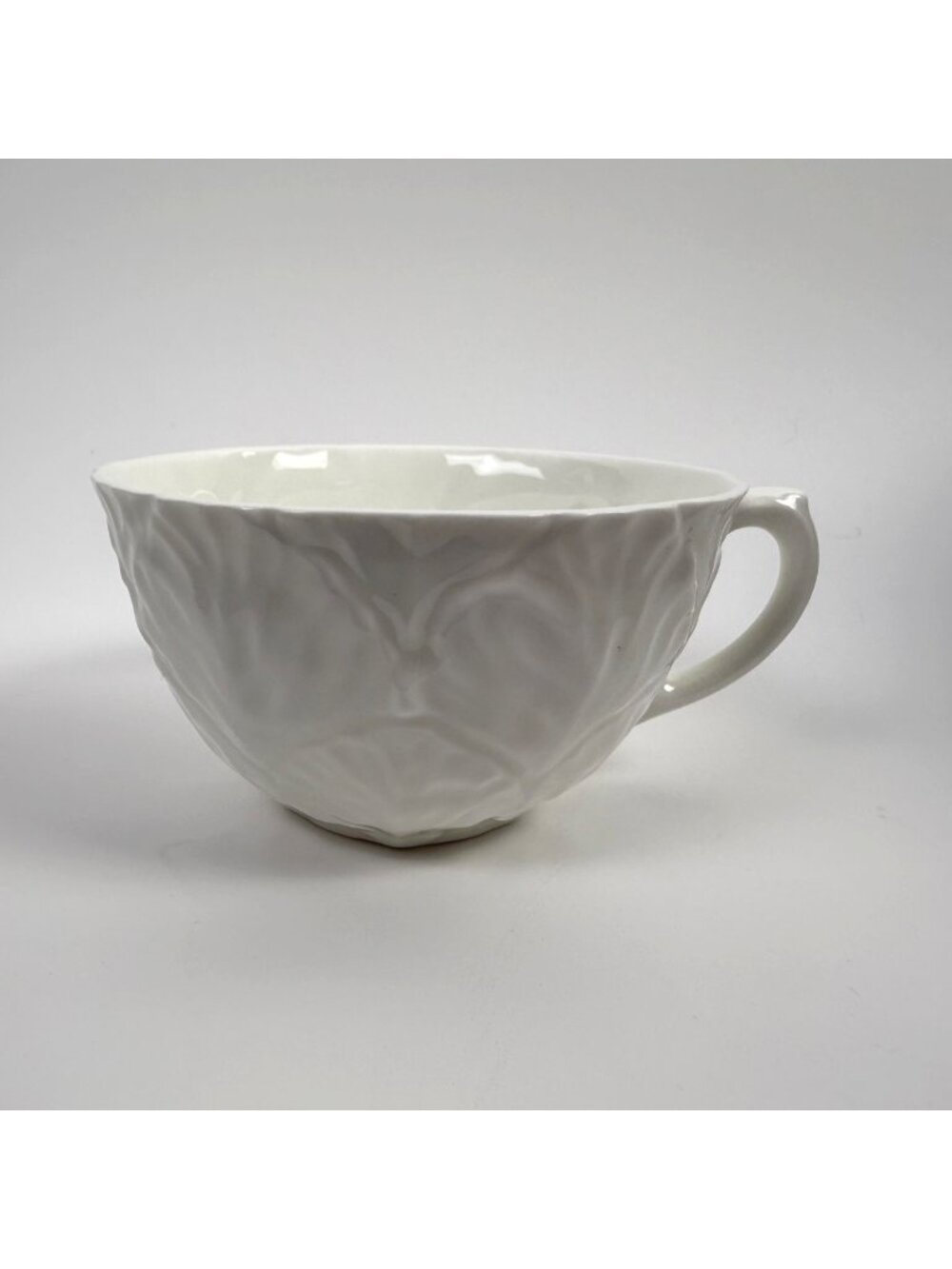 Coalport Countryware Bone China Teacup White Embossed Cabbage Leaf Design